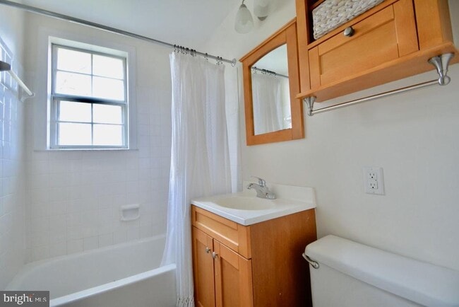 Building Photo - 4621 28th Rd S