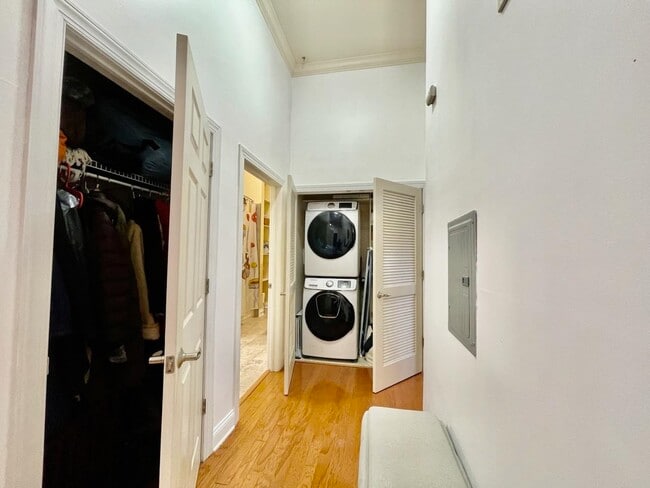 Building Photo - 126 Dudley St