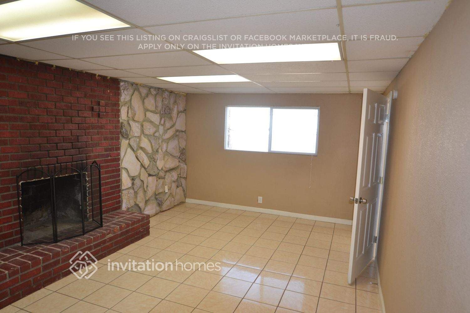 Building Photo - 16158 Randall Ave