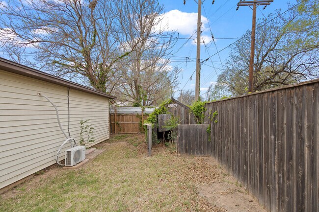 Building Photo - 4302 42nd St