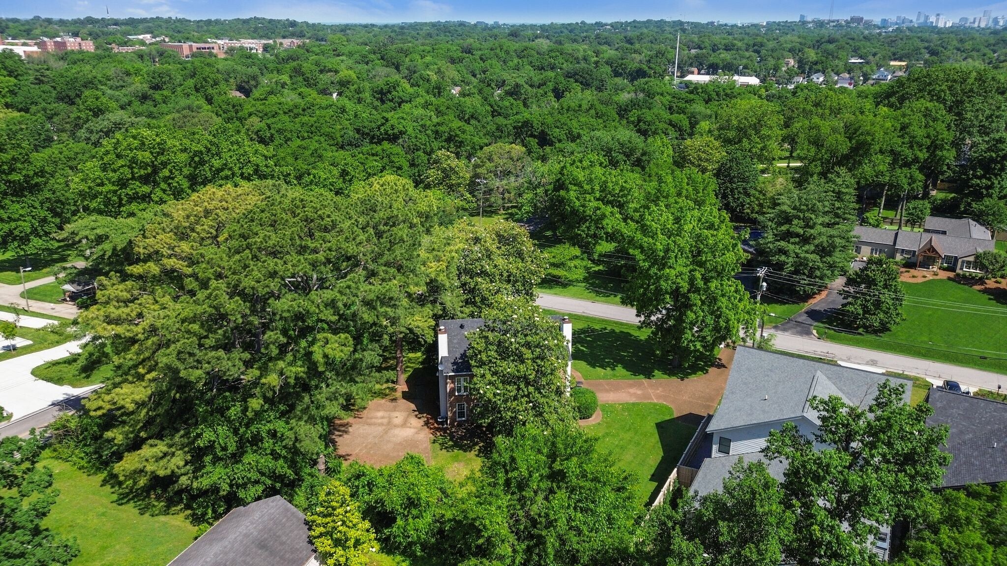 Building Photo - 4100 Lealand Ln