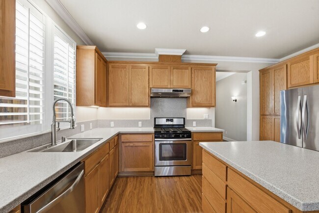 Building Photo - 4 Bed 3 Bath Single Family Home in Napa