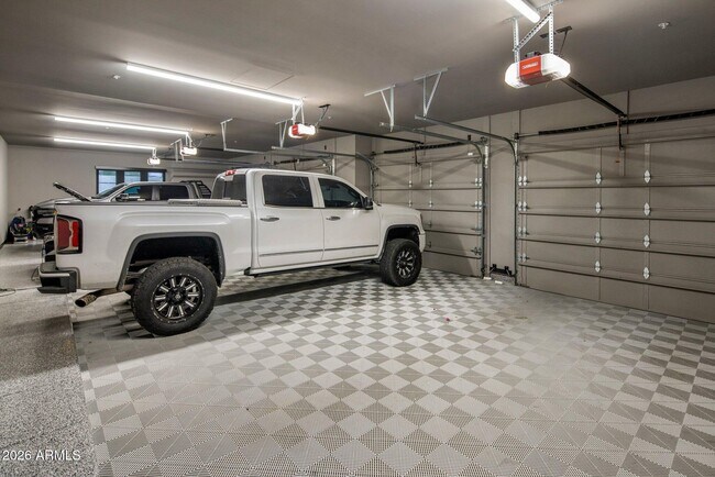 Building Photo - 10110 E Siesta Ln