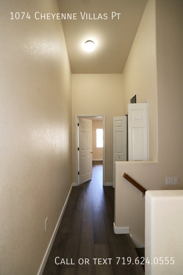 Building Photo - 1074 Cheyenne Villas Point