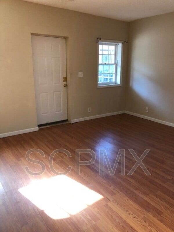 Building Photo - 2000 Hugo Ave