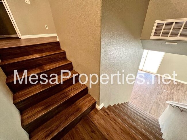 Building Photo - 13939 Kicking Horse Cir