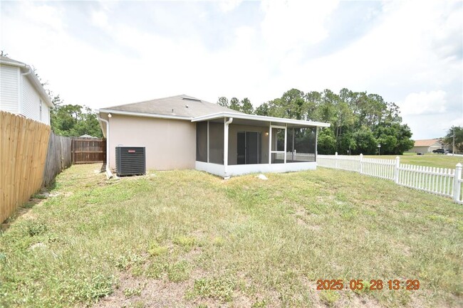 Building Photo - 30634 Birdhouse Dr