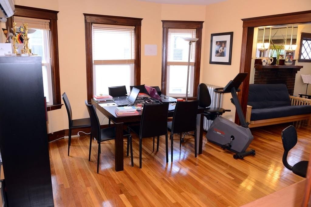 Building Photo - 7 Sunset St