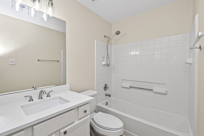 Building Photo - 21090 Alden's Oak