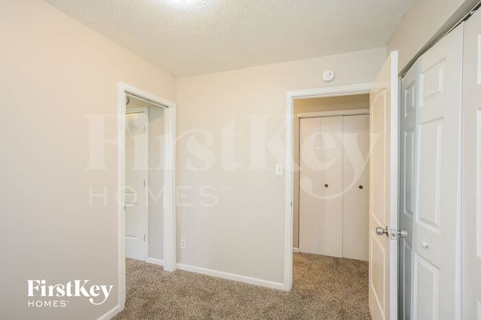 Building Photo - 7414 E 30th St