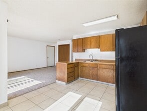 Building Photo - 614 Ouida Way