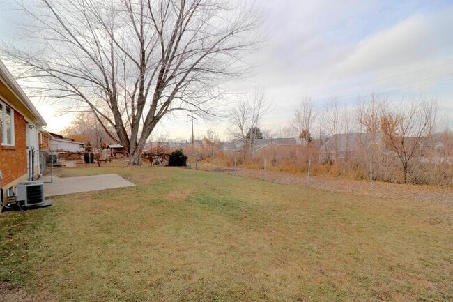 Building Photo - 8068 Bryce Dr