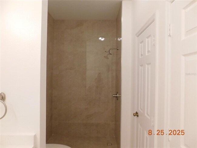 Building Photo - 6100 Stevenson Dr