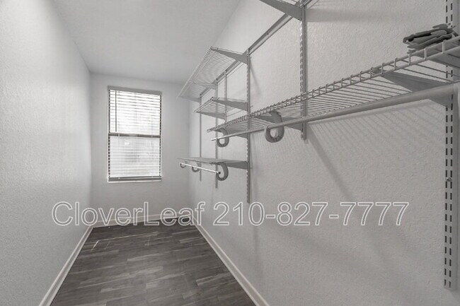 Building Photo - 112 W Hermine Blvd