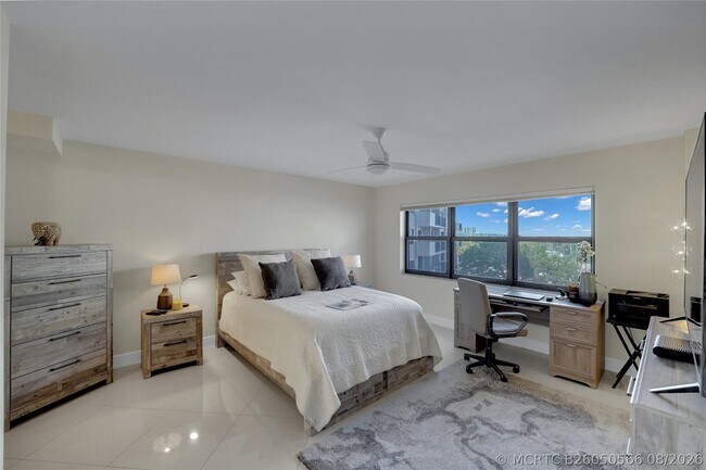 Building Photo - 5100 N Ocean Blvd