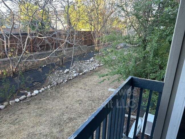 Building Photo - 4531 Boardwalk Dr