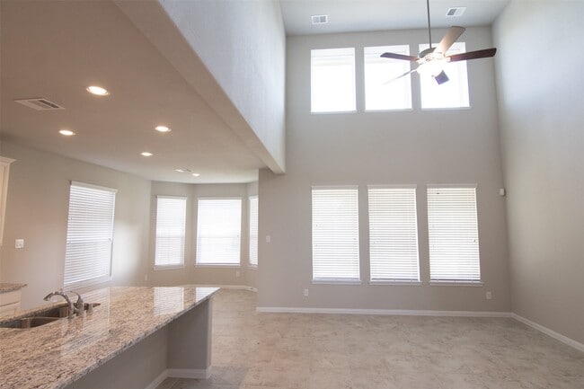 Building Photo - 7815 Mesquite Hill Ln