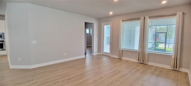 Building Photo - 28564 Sweet Persimmon Dr