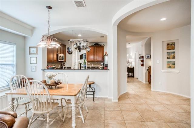 Building Photo - 11550 Henderson Dr