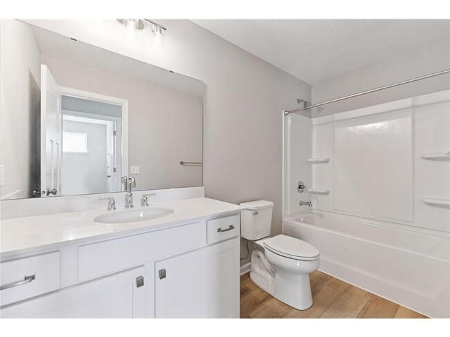 Building Photo - 4730 Bottlebrush Ln
