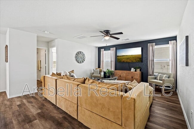 Building Photo - 13907 Anchor Wy