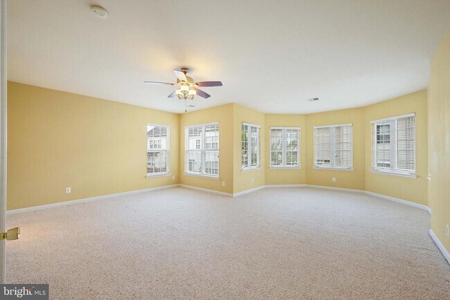 Building Photo - 7517 Lindberg Dr