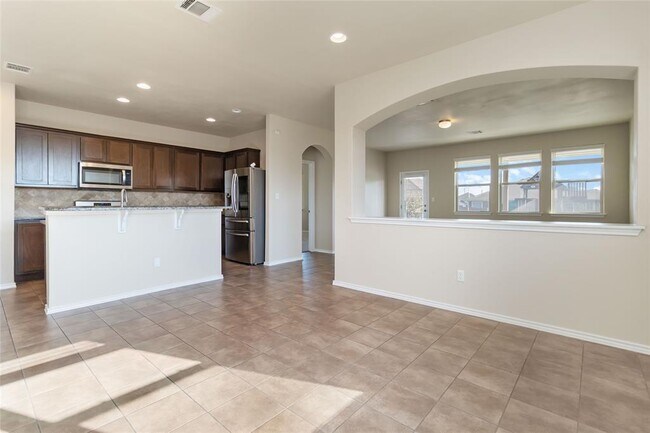 Building Photo - 137 Gray Wolf Dr