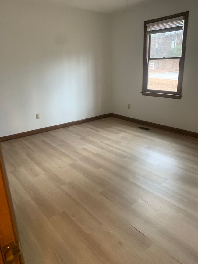 Building Photo - 4808-4810