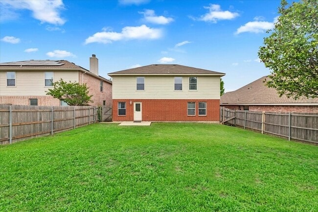 Building Photo - 1110 Caroline Dr