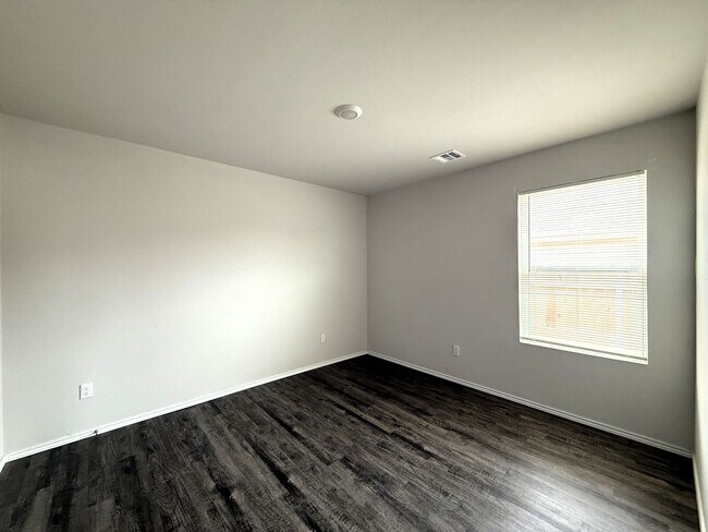 Building Photo - Spacious & Stylish Living – The Best Deal ...