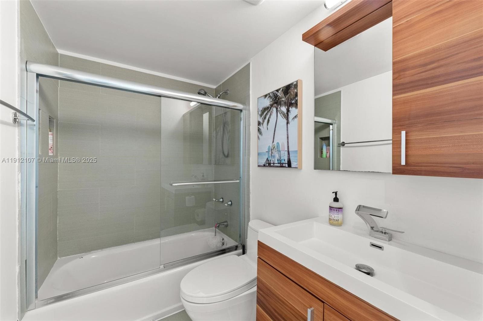 Building Photo - 100 Jefferson Ave