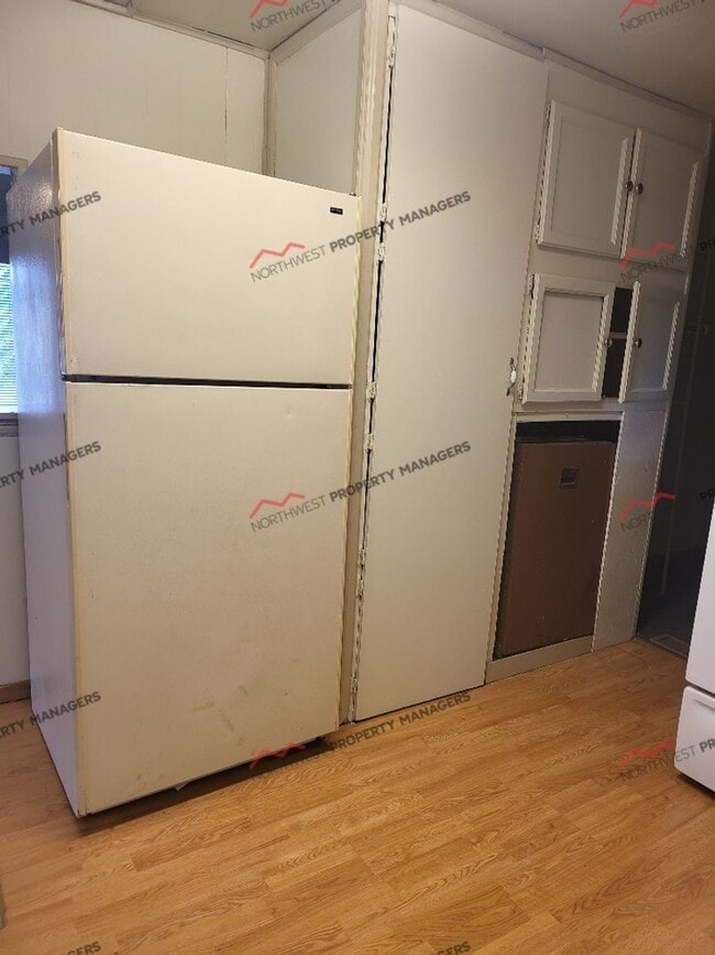Building Photo - STATUS: *PENDING APPLICATION* | R36B | $925