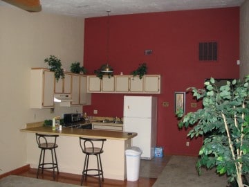 Building Photo - Spacious Two Bedroom, One Bath Town Home-C...