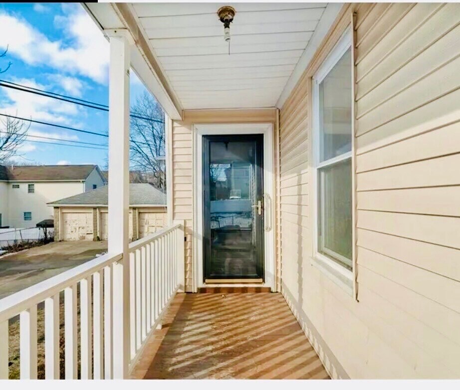 Building Photo - 21 Vale St