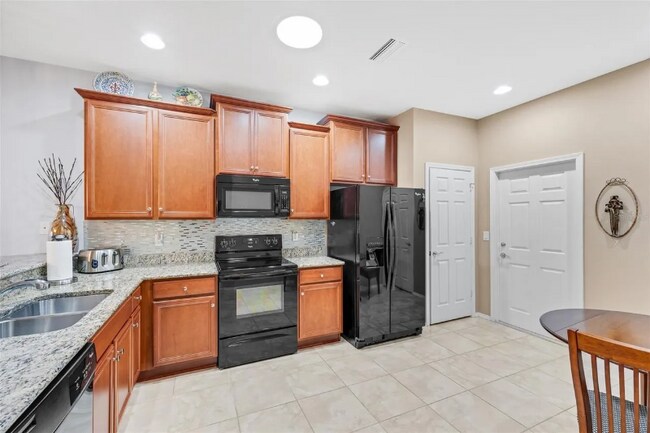Building Photo - 430 Cedar Falls Dr