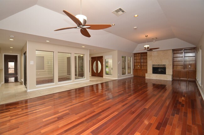 Building Photo - 12310 Burgoyne Dr