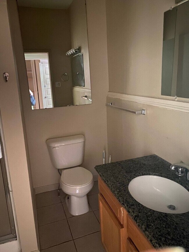 Building Photo - 4451 Pershing Ave