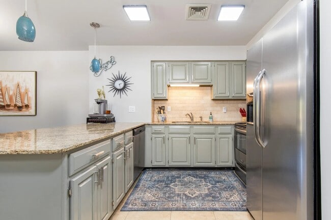 Building Photo - 57200 E Hwy 125