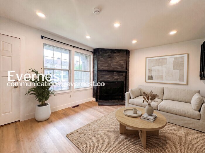 Building Photo - 9694 W Chatfield Ave