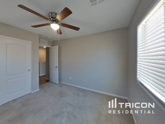 Building Photo - 7604 Baluster Ct