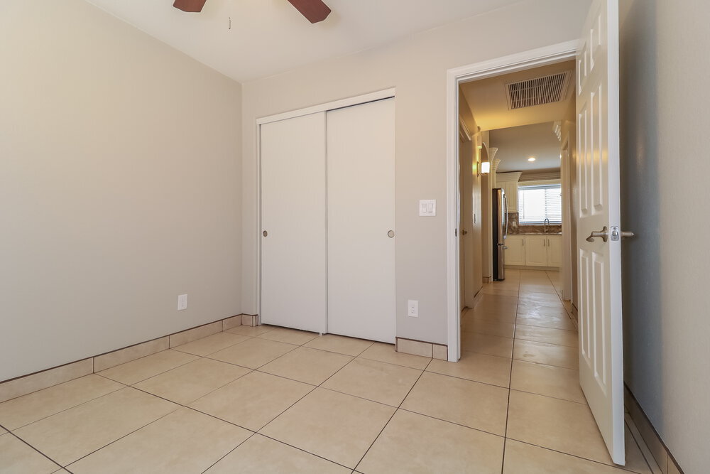 Building Photo - 1616 S 82nd Dr