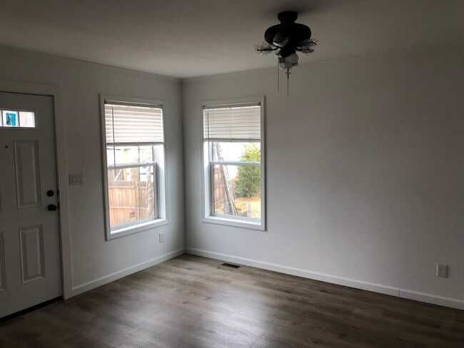 Building Photo - 69 Manchester St