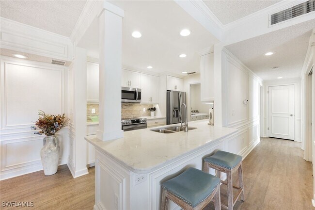 Building Photo - 797 Willowbrook Dr