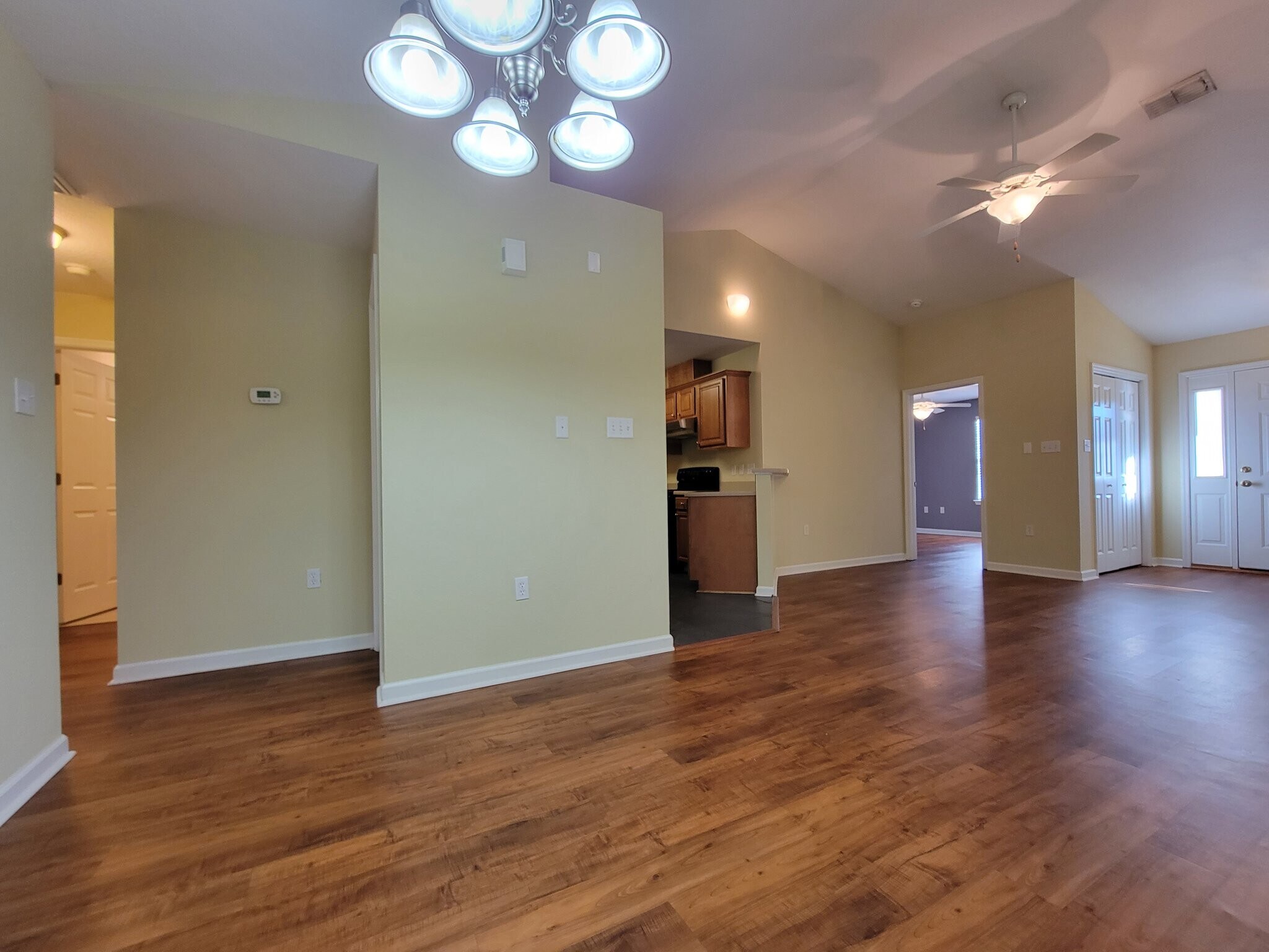 Building Photo - 2372 Quazar Cir