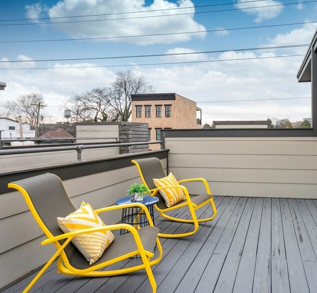 Building Photo - 1064B 2nd Ave S