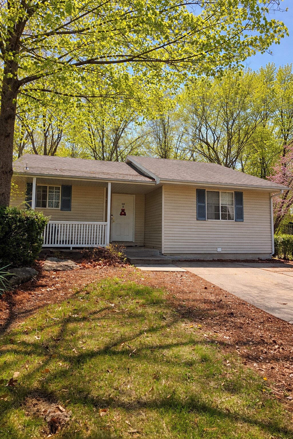 Building Photo - 800 Huntridge Dr