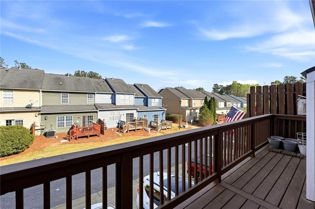 Building Photo - 410 Lantern Ln