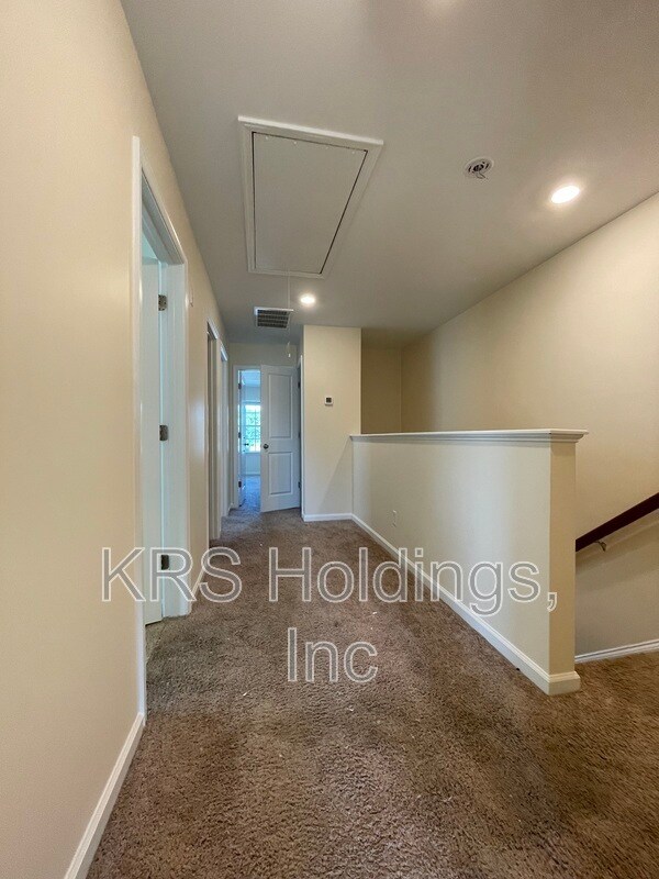 Building Photo - 1611 Independence Blvd