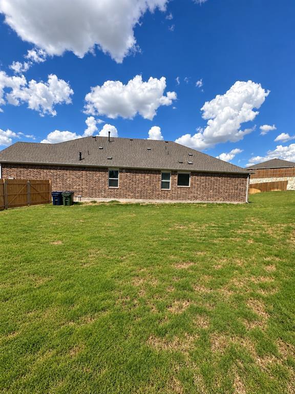 Building Photo - 2100 Magnolia Hl Dr