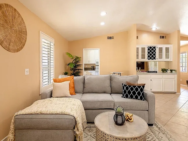 Building Photo - 64747 Pinehurst Cir